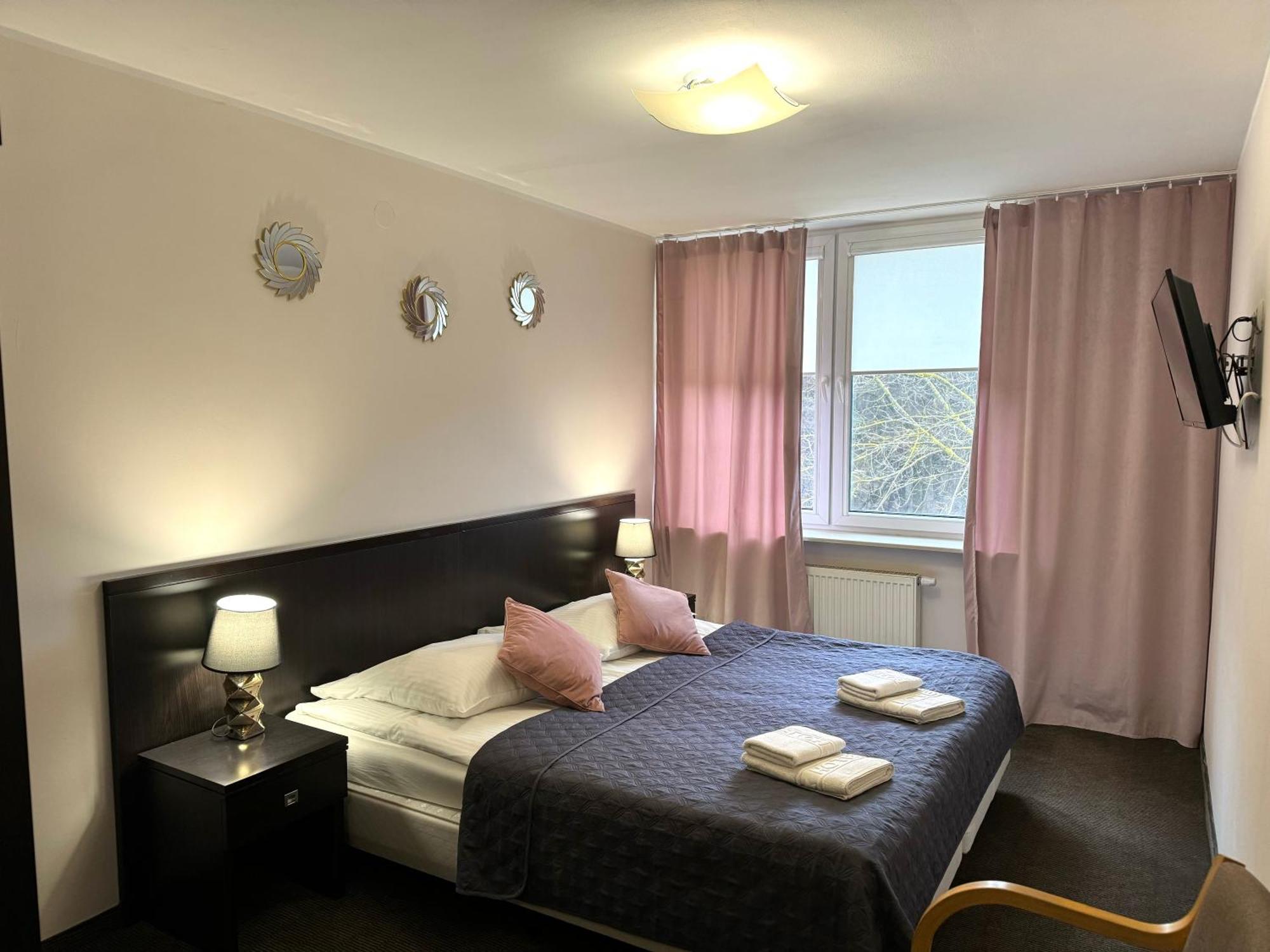 Sosnowe Zacisze Hotel Kleosin Exterior photo